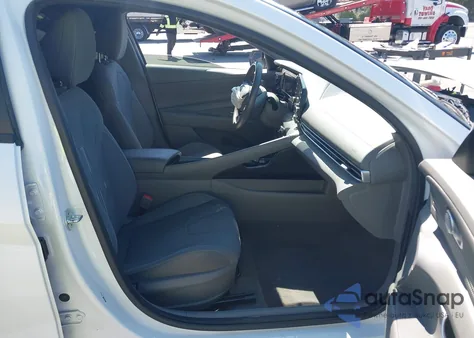 2022 Hyundai Elantra Sel из США, поврежденный, VIN 5NPLS4AG0NH054001